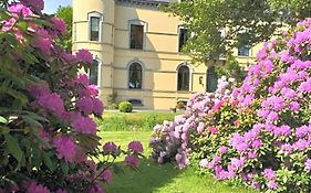 Chateau Les Tourelles